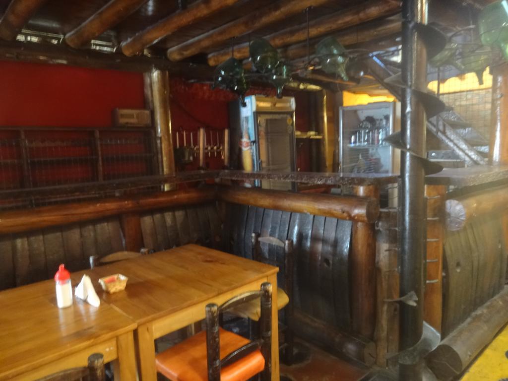 Hostel Internacional Mendoza Luaran gambar